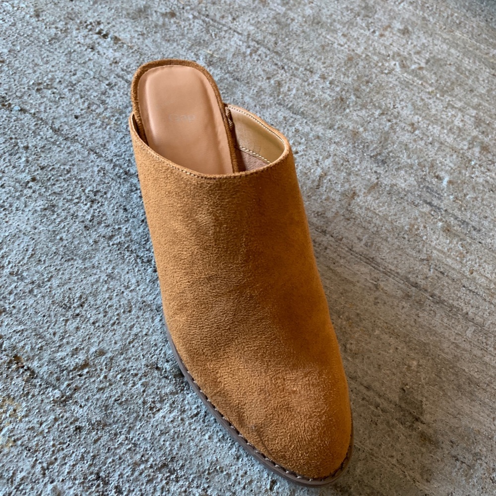 Gap clog/heels